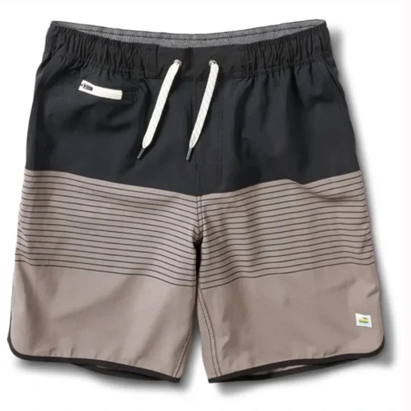 Vuori Other - Vuori Black and Gray Banks Shorts - Men's size medium